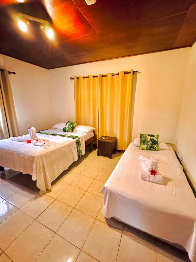 88 Days Self Catering Holidays & Accomodation Baie Lazare  Buitenkant foto