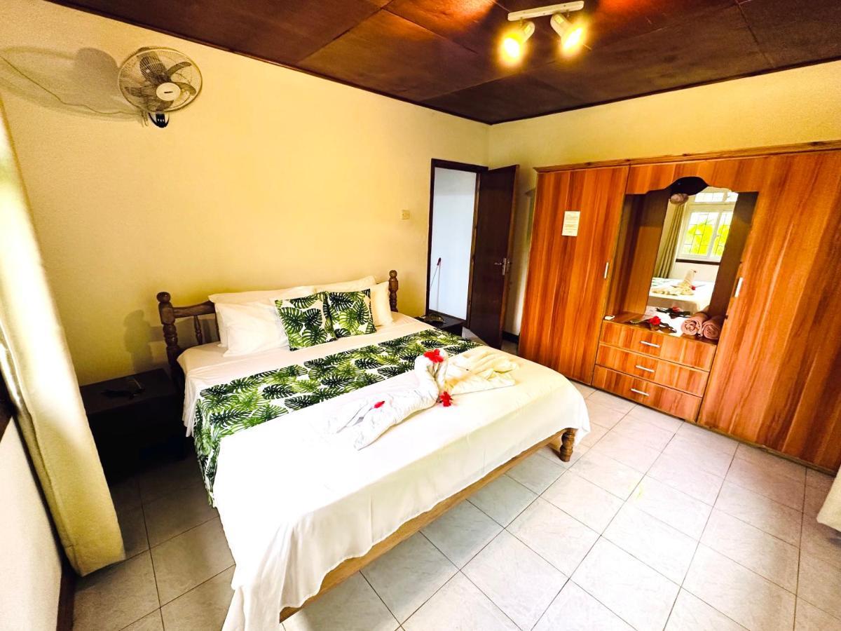 88 Days Self Catering Holidays & Accomodation Baie Lazare  Buitenkant foto